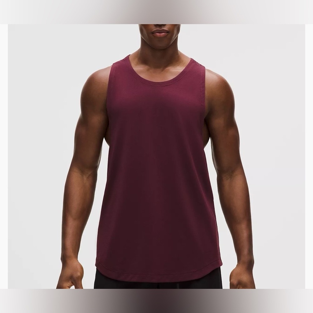 Lululemon | Men’s License to Train Tank SzL